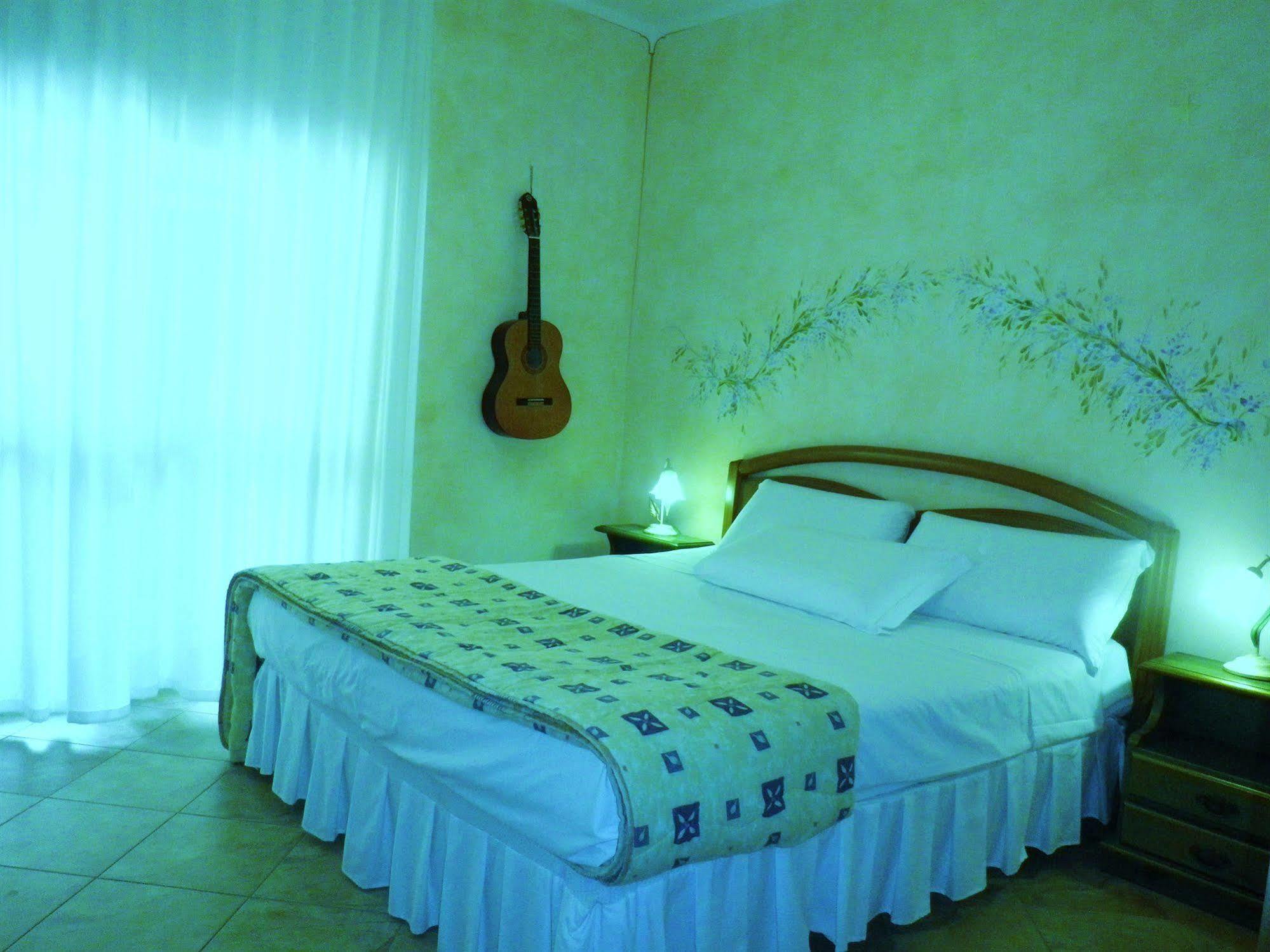Elisart Guest House Alghero Bagian luar foto