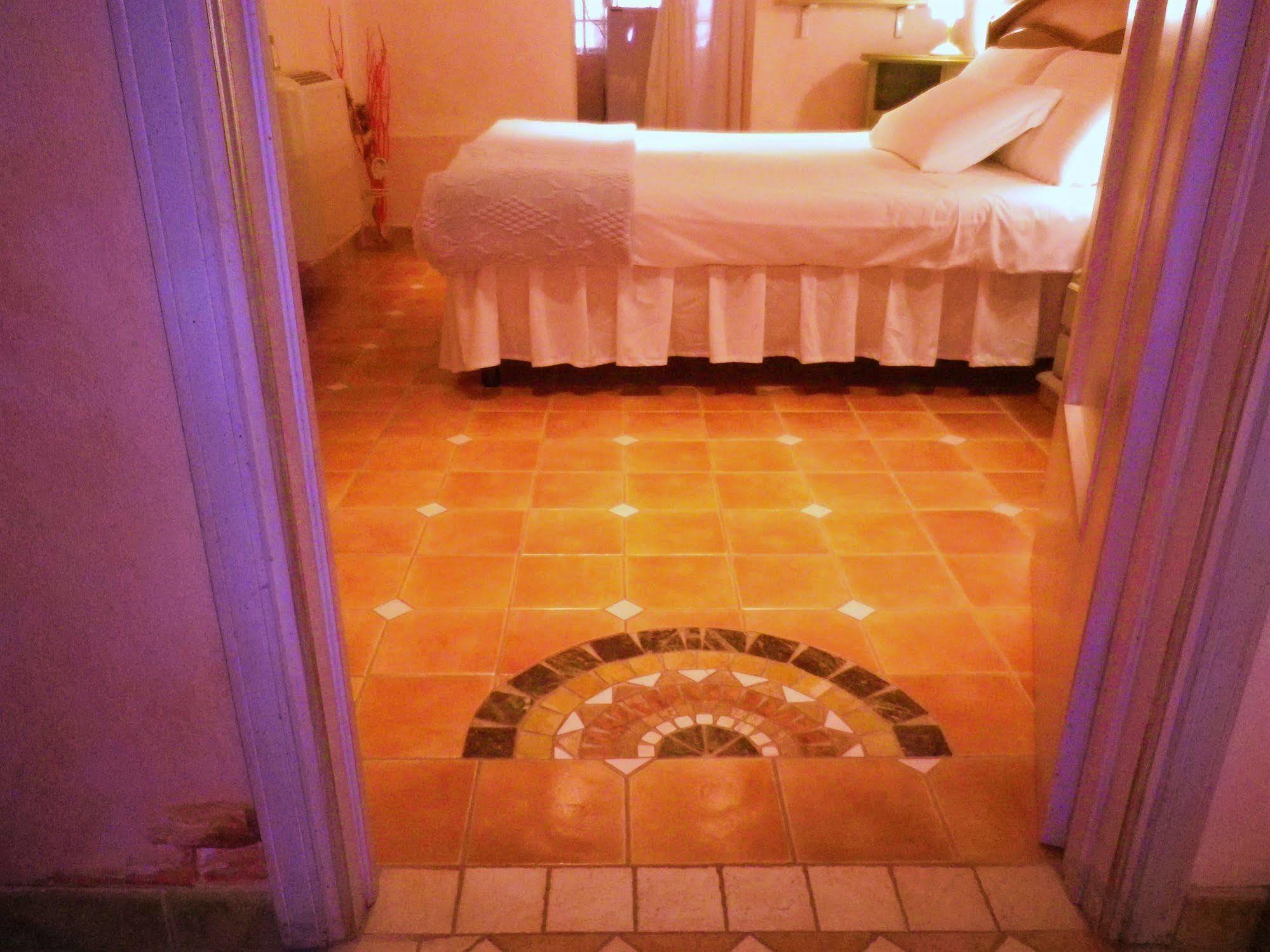 Elisart Guest House Alghero Bagian luar foto