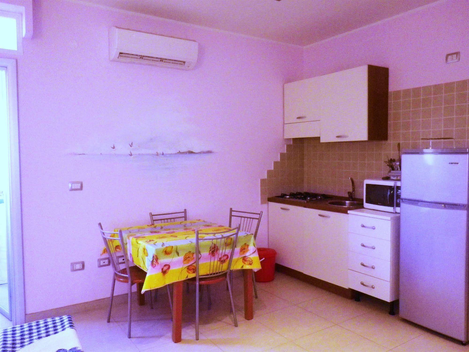 Elisart Guest House Alghero Bagian luar foto