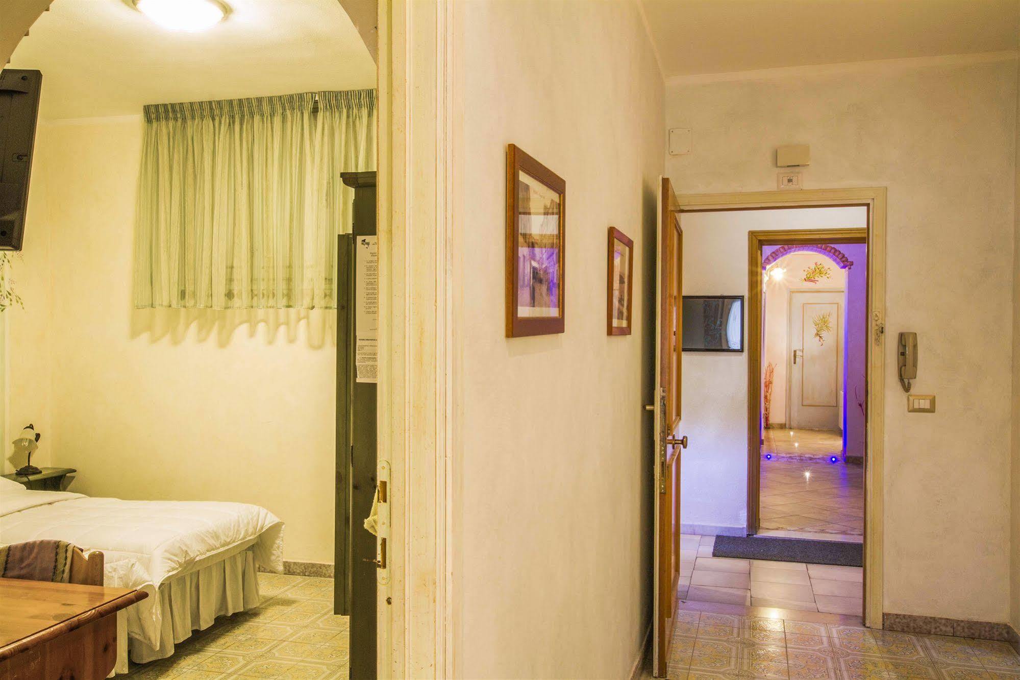 Elisart Guest House Alghero Bagian luar foto